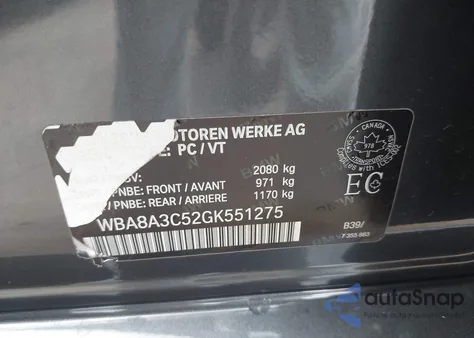 2016 BMW 320I xDrive z USA, uszkodzony, nr VIN WBA8A3C52GK551275